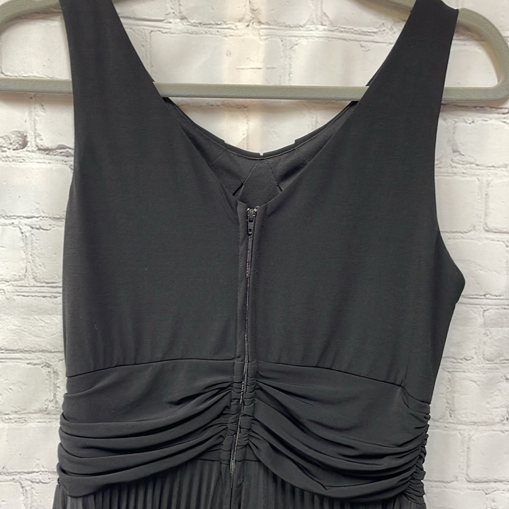 Teeze Me accordion bottom with pleated sleeveless top cocktail size 7 dr… - Picture 7 of 9